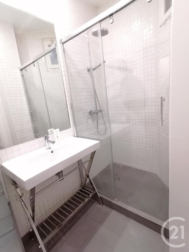 Appartement F2 à louer - 2 pièces - 33.75 m2 - LEVALLOIS PERRET - 92 - ILE-DE-FRANCE - Century 21 L'Ami Immobilier Conseil