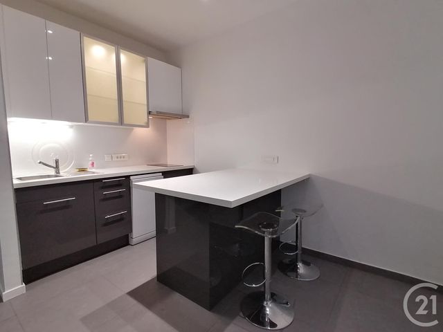 Appartement F2 à louer - 2 pièces - 33.75 m2 - LEVALLOIS PERRET - 92 - ILE-DE-FRANCE - Century 21 L'Ami Immobilier Conseil