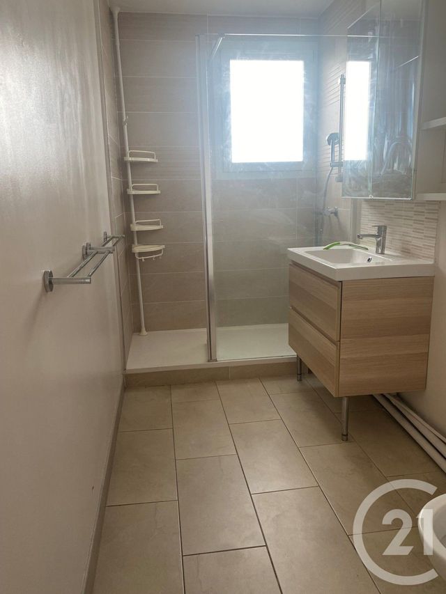Appartement F3 à louer - 3 pièces - 62.55 m2 - ASNIERES SUR SEINE - 92 - ILE-DE-FRANCE - Century 21 L'Ami Immobilier Conseil